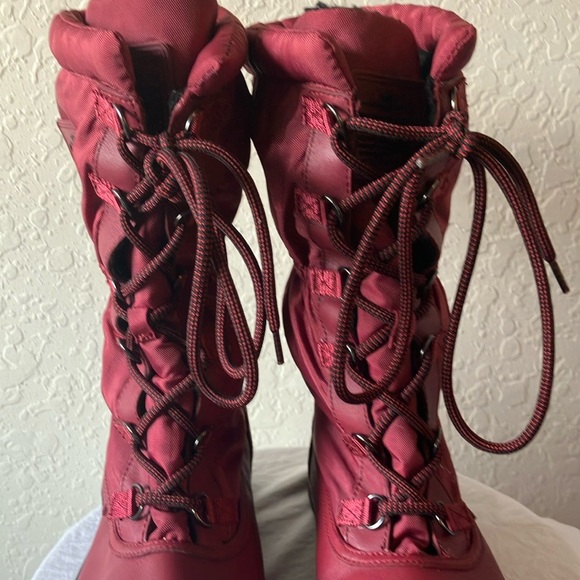 Coach: Sage (A9177) Red Winter Boots- 8 - Picture 7 of 16